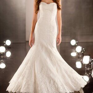 Martina Liana: strapless, sweetheart, mermaid lace Wedding Gown $800